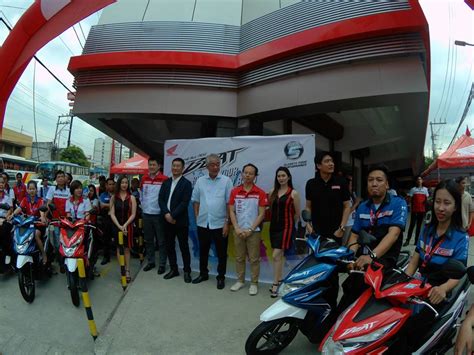 Wheeltek’s Honda Wing Shop in Makati finally opens.
